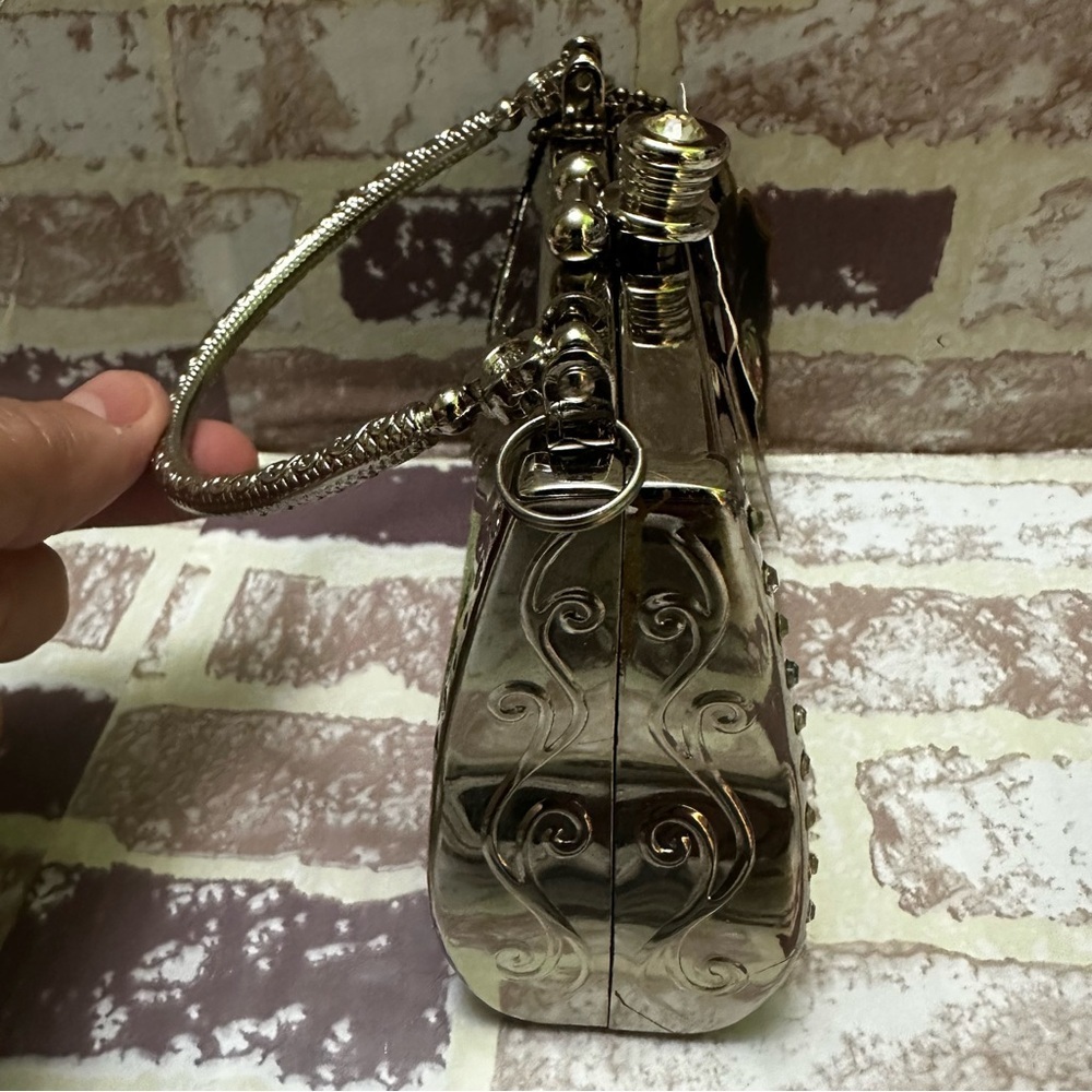 Classical Style Yellow and Silver Clutch Metal mini Bag - Picture 4 of 14